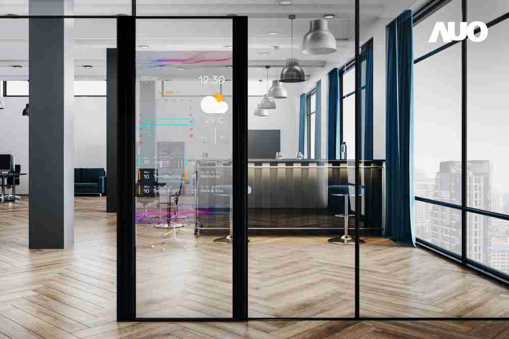 至成国际致力于研发低能耗之绿色产品，，，，如低能耗发光组件Micro LED显示技术，，，具高透明、、、、可无限拼接的特性，，，，可依需求调整并延伸应用于不同场域，，包括汽车侧窗或家庭玄关、、智慧橱窗、、、商业展示等